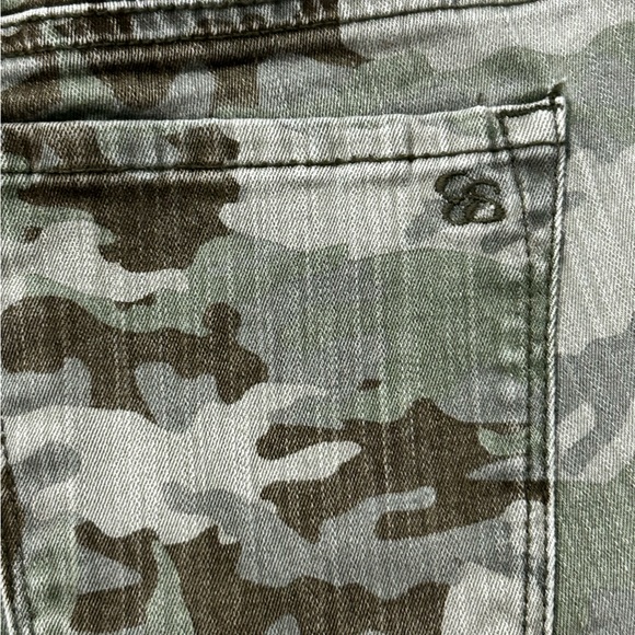 Jessica Simpson Camo Skinny Jeans - Picture 6 of 8